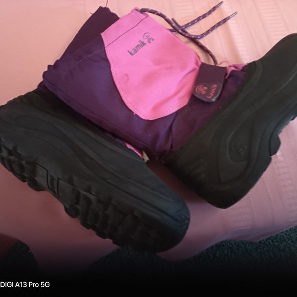 Kamik Girl Kid Quality Rubber Boots size 2 - Picture 2 of 2